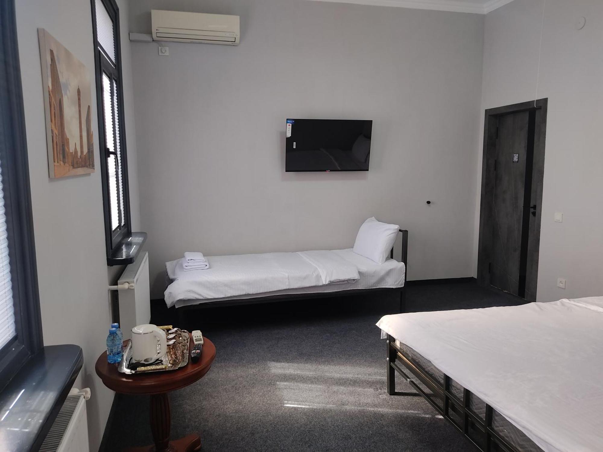 Hostel Premium ทาชเคนต์ ภายนอก รูปภาพ