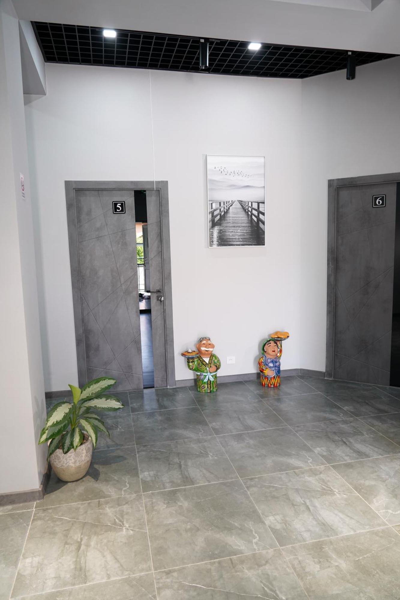 Hostel Premium ทาชเคนต์ ภายนอก รูปภาพ