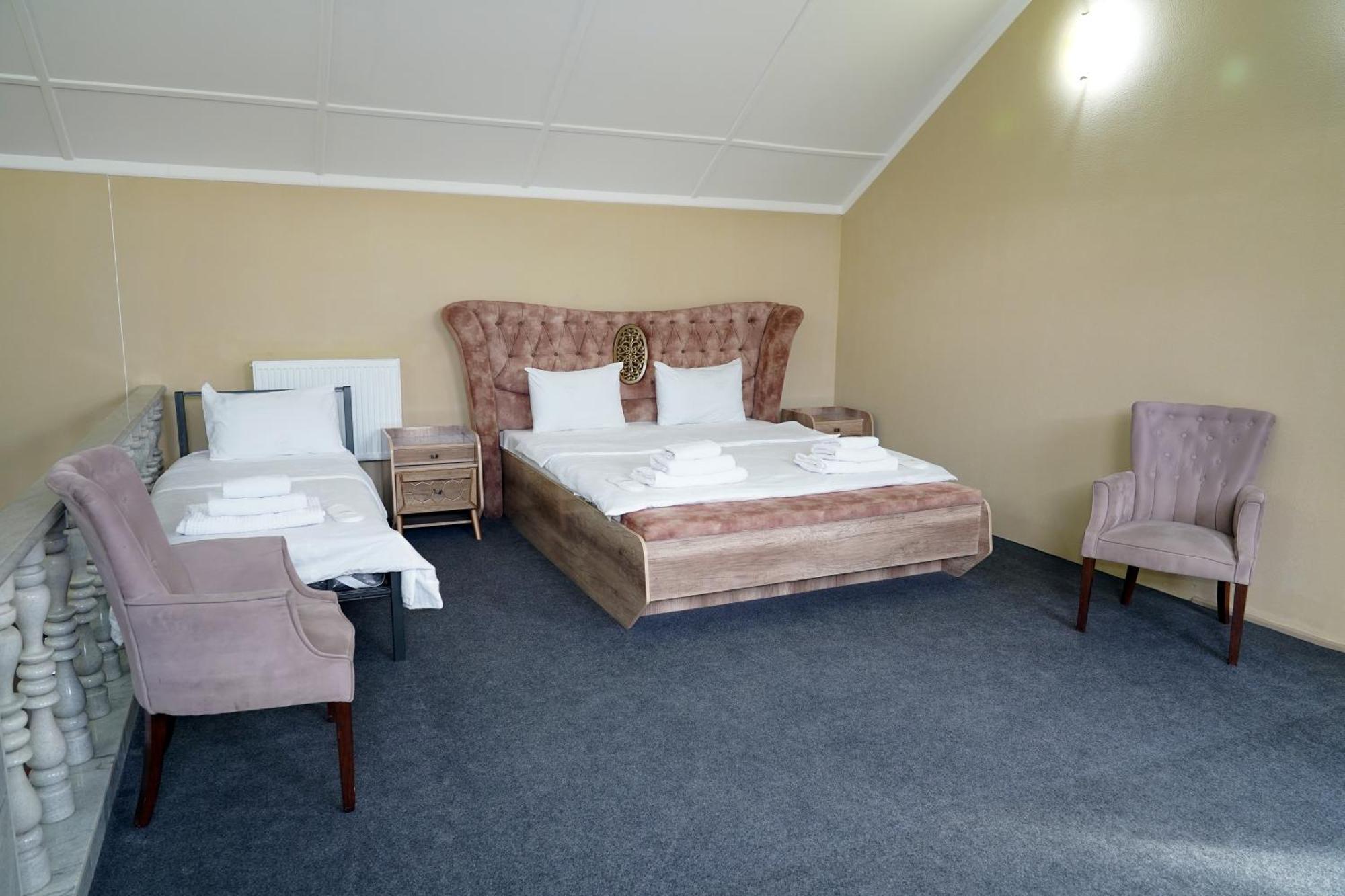 Hostel Premium ทาชเคนต์ ภายนอก รูปภาพ