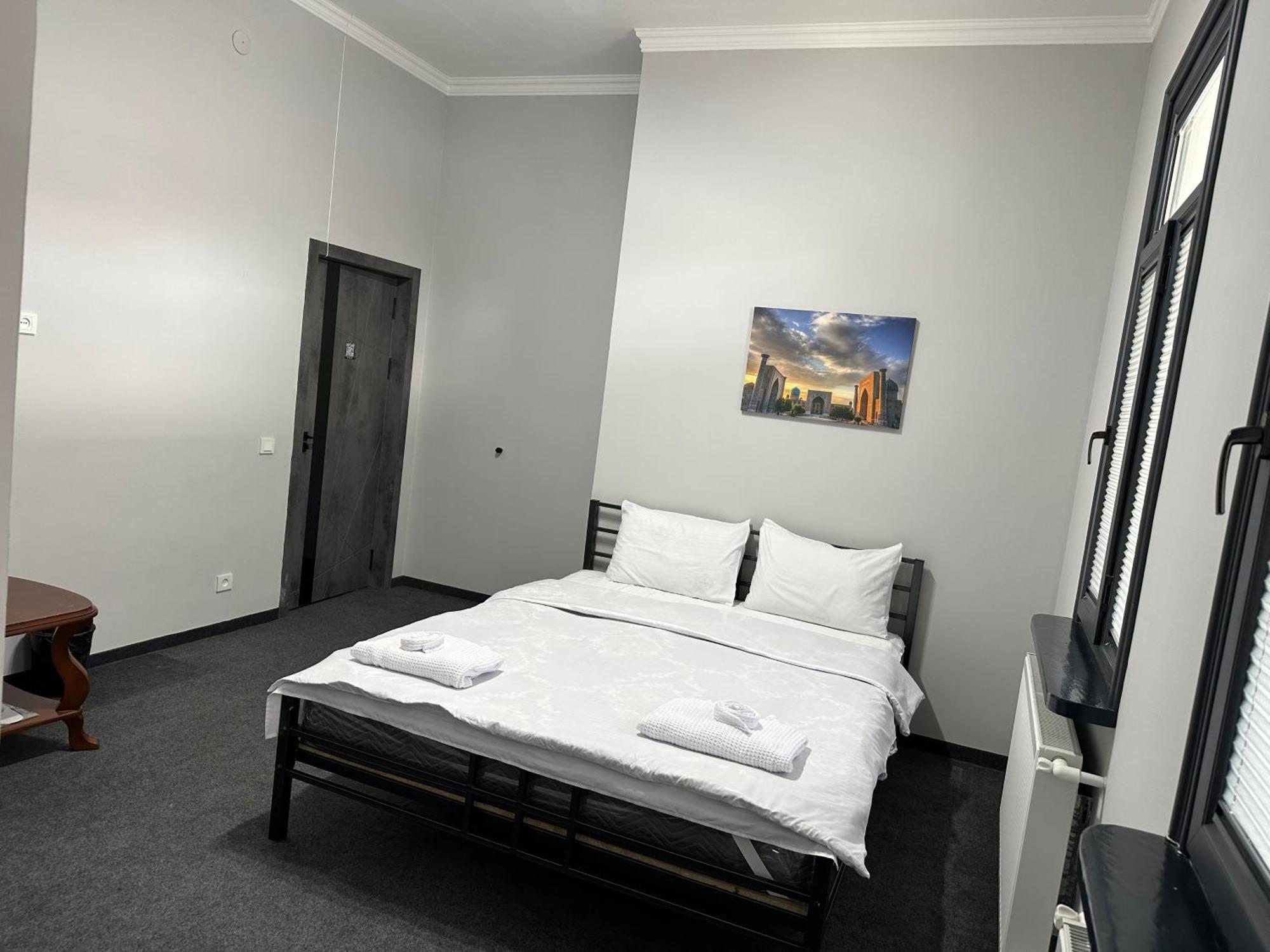Hostel Premium ทาชเคนต์ ภายนอก รูปภาพ