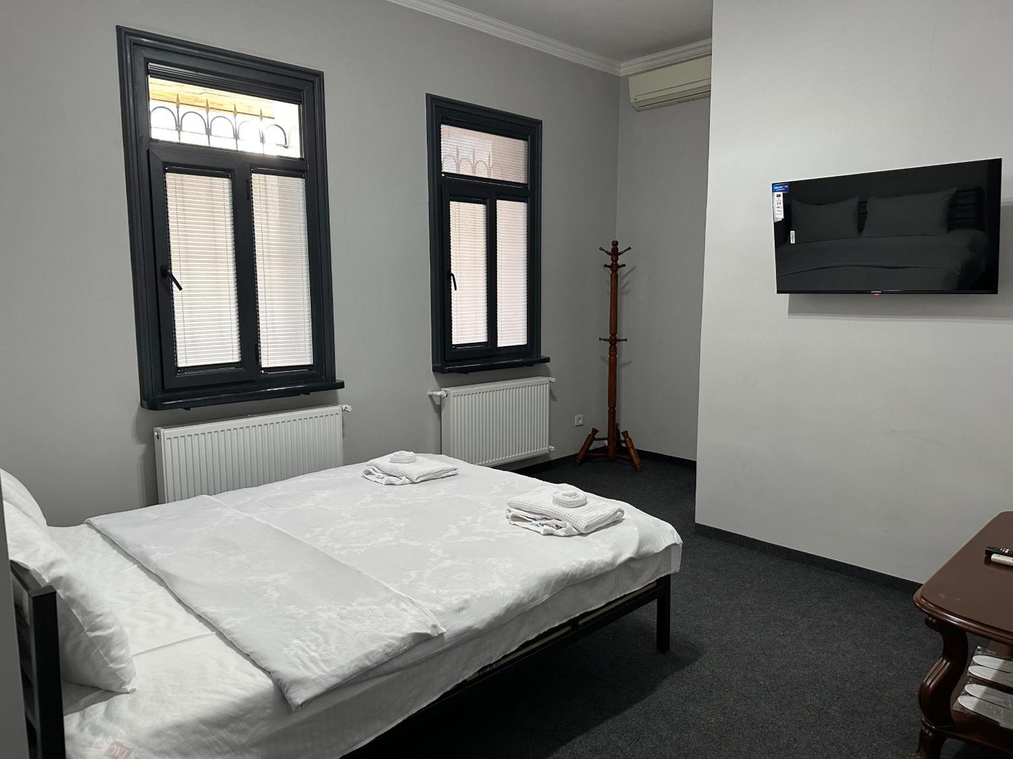 Hostel Premium ทาชเคนต์ ภายนอก รูปภาพ